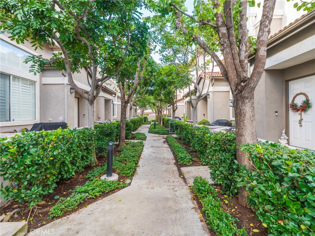 13535 Cobblestone Ln