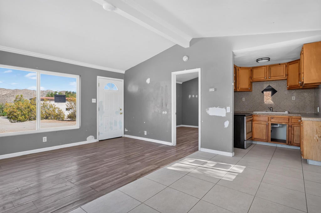 9495 Bella Vista Drive