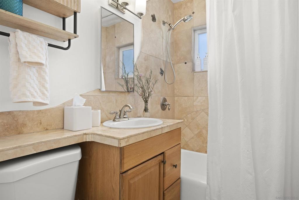 Ocean Beach - Residential Lease