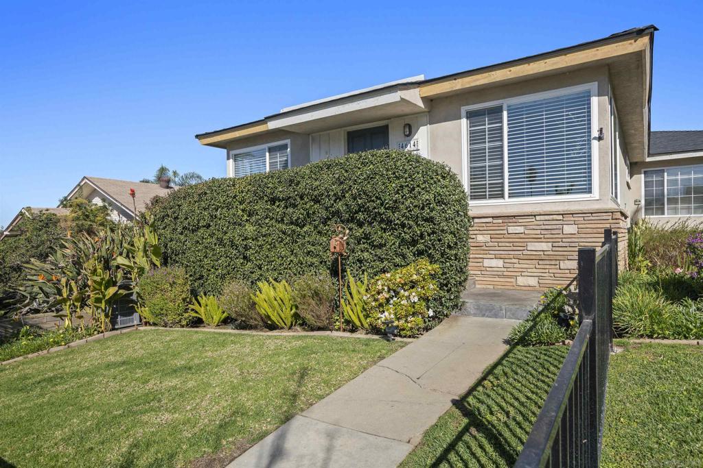 Ocean Beach - Residential Lease