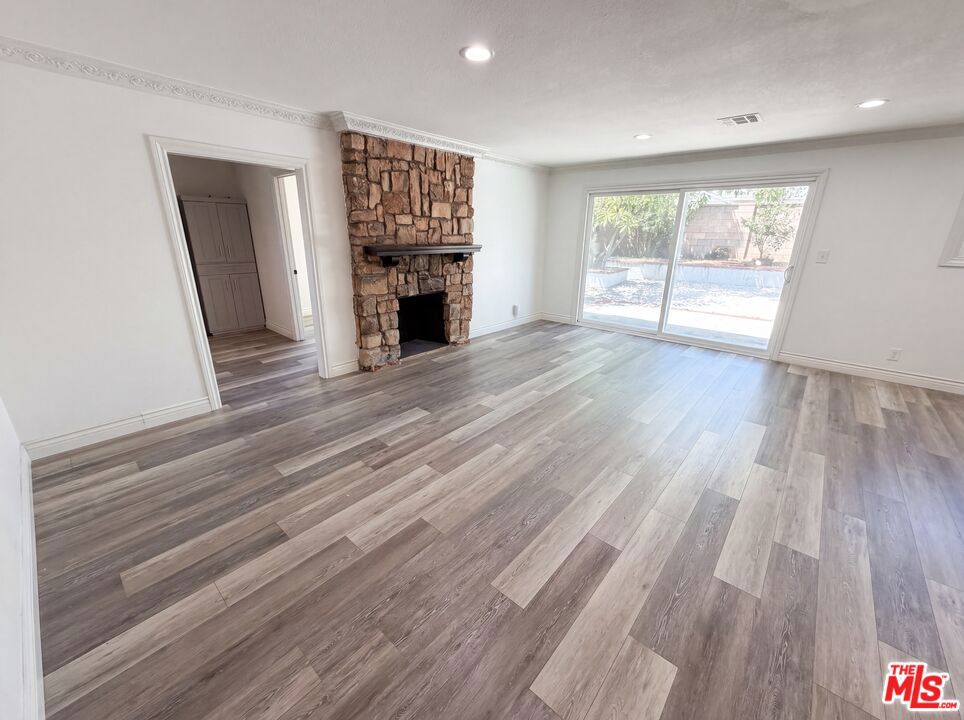 1007 E Citrus Edge Street