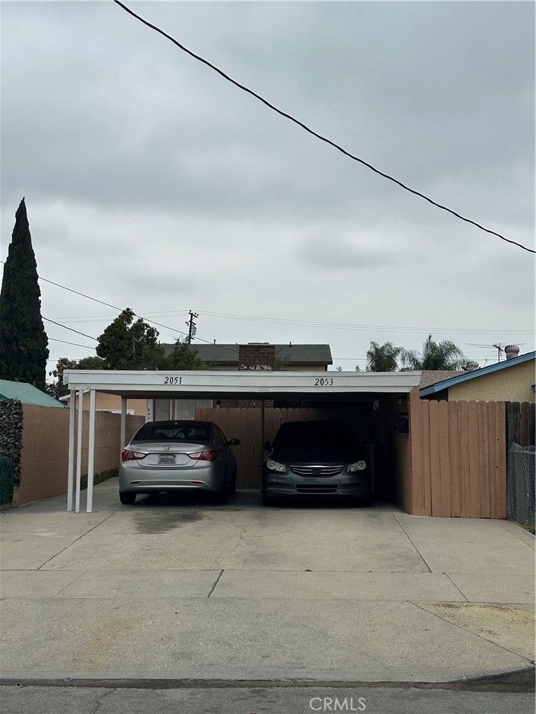 2051 E Harding Street