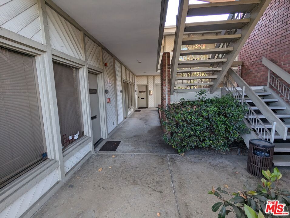 14101 Yorba Street