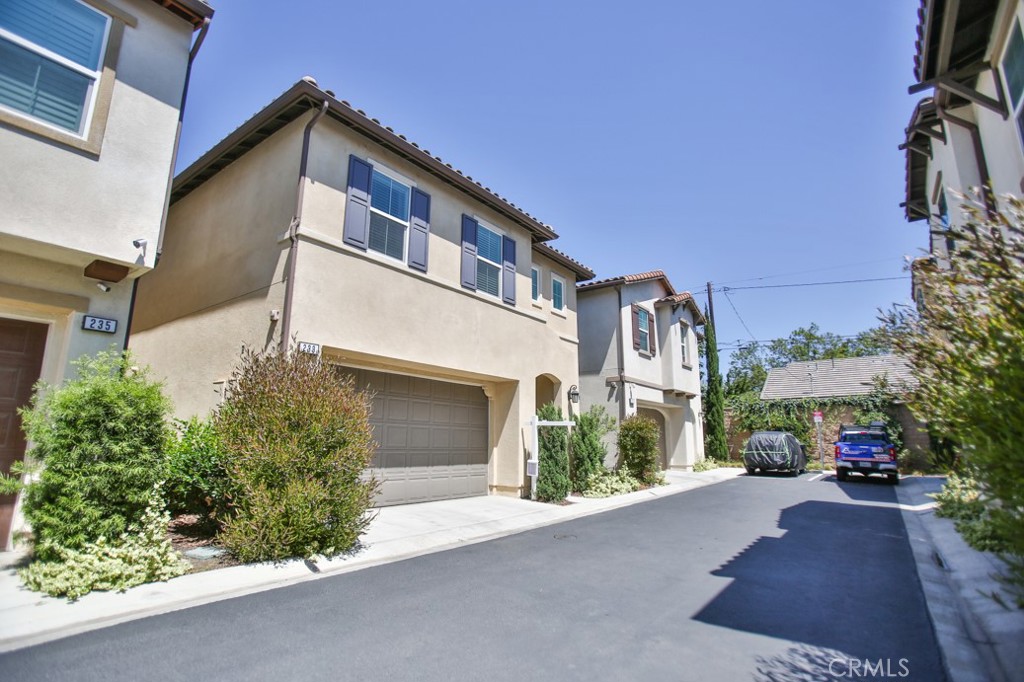 233 47th Street