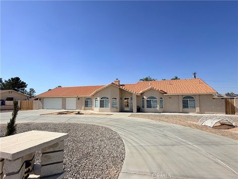 Photo of 20158 Yucca Loma Road, Apple Valley, CA 92307 (MLS # HD26089304)