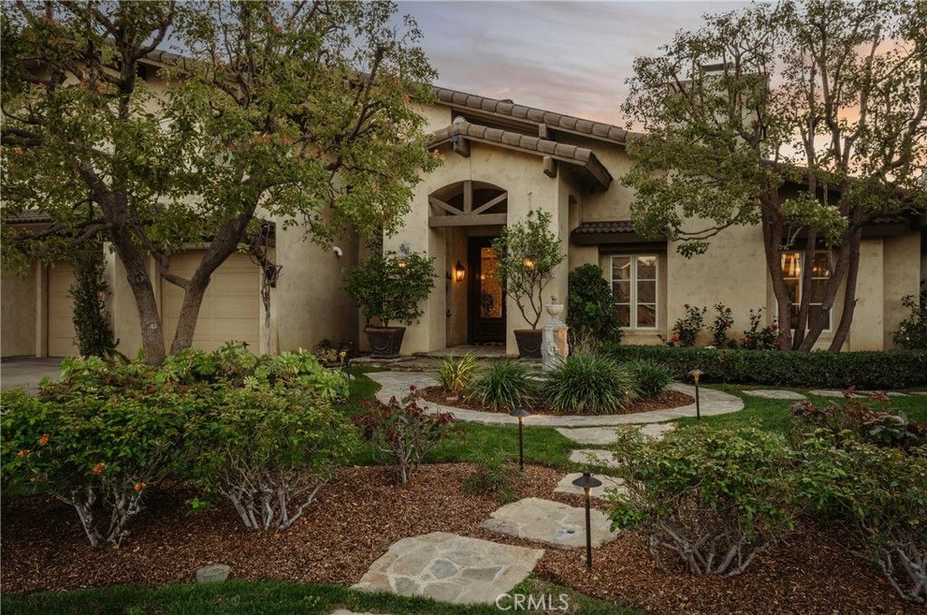 Photo of 18162 Stratford Circle, Villa Park, CA 92861 (MLS # OC26042280)