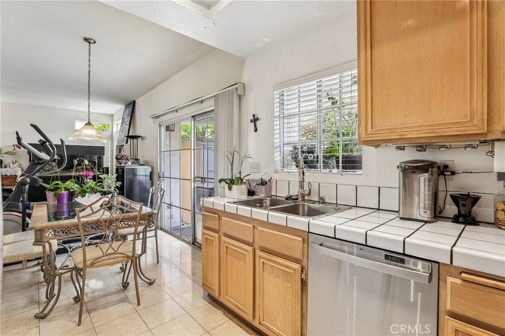 26215 Carmel Street, Laguna Hills CA 92656 - Photo 7