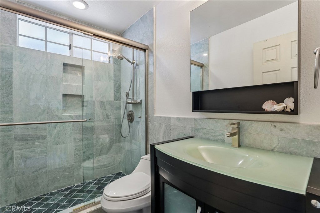 26215 Carmel Street, Laguna Hills CA 92656 - Photo 10