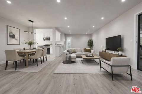 Photo of 8360 Blackburn Avenue #2, Los Angeles, CA 90048 (MLS # 26667479)