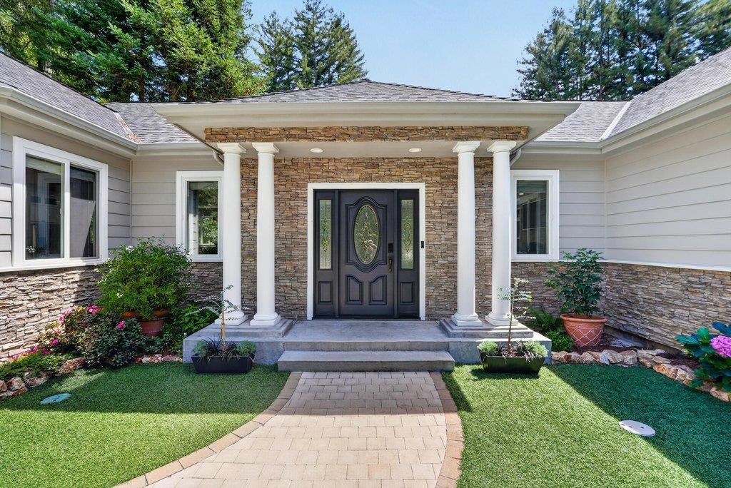303 Sanborn Lane