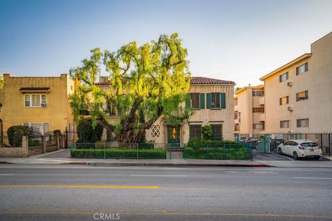 Photo of 5424 Franklin Avenue, Los Angeles, CA 90027 (MLS # SB26054326)