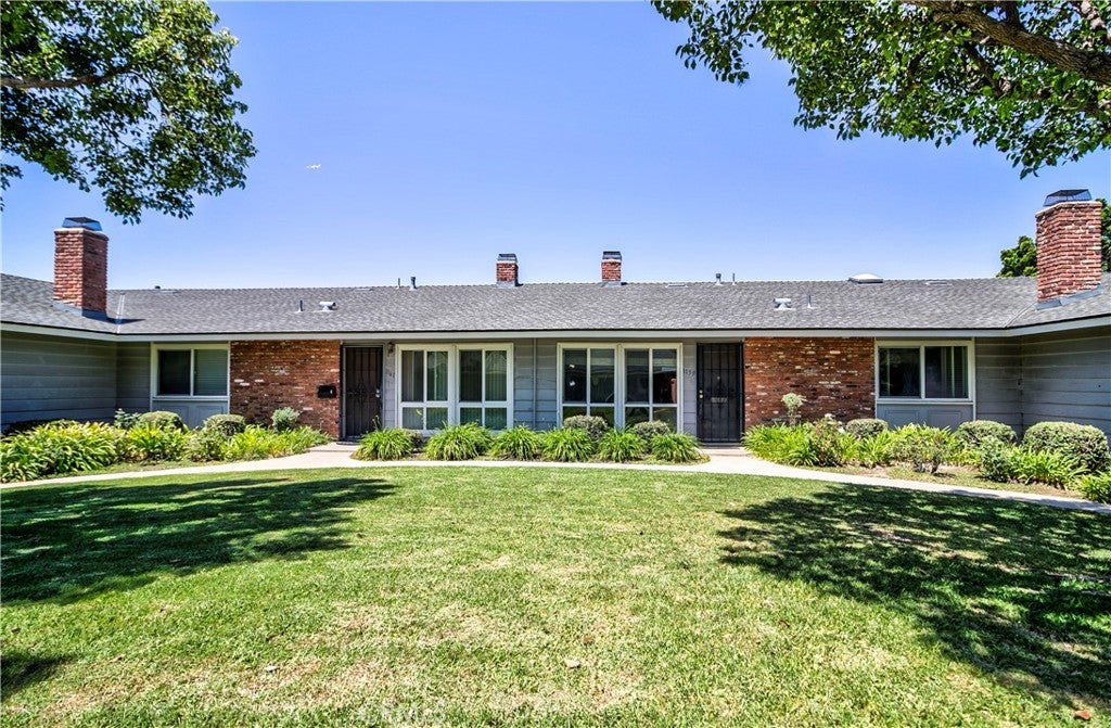 1159 E 1st