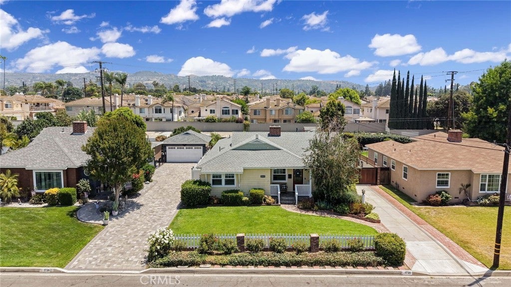 1720 E Walnut Creek Parkway