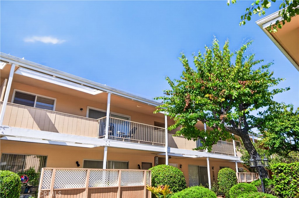 15312 S Normandie 207