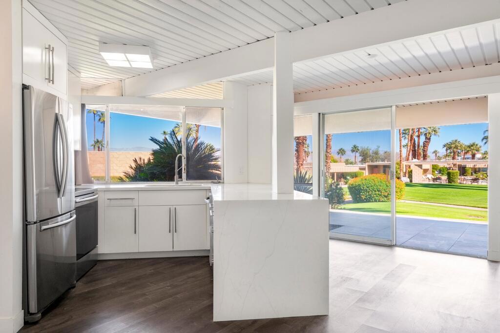 Sandpiper Palm Deser - Residential