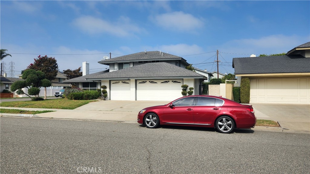 8803 Hummingbird Avenue