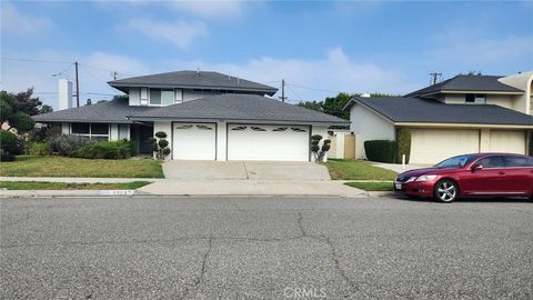 Photo of 8803 Hummingbird Avenue, Fountain Valley, CA 92708 (MLS # PW25253405)