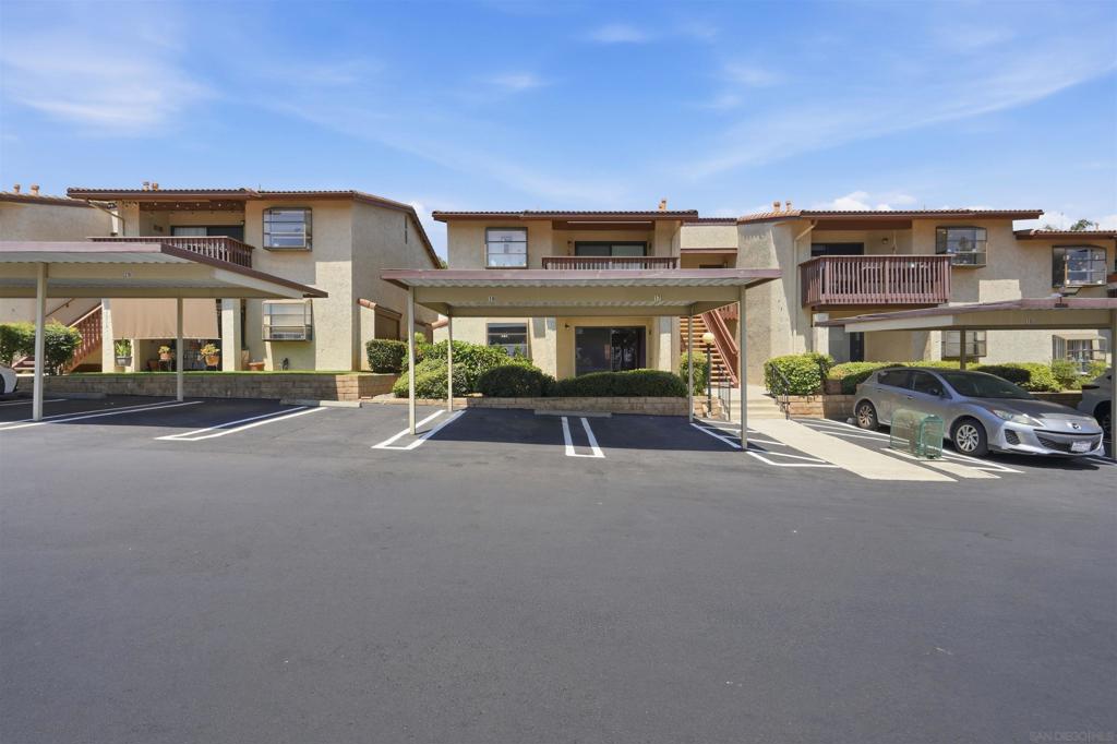 440 Citracado Prkw PKWY 9, Escondido CA 92025