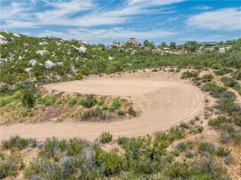 Photo of 712 Rolling Hills Drive, Aguanga, CA 92536 (MLS # SW26087935)