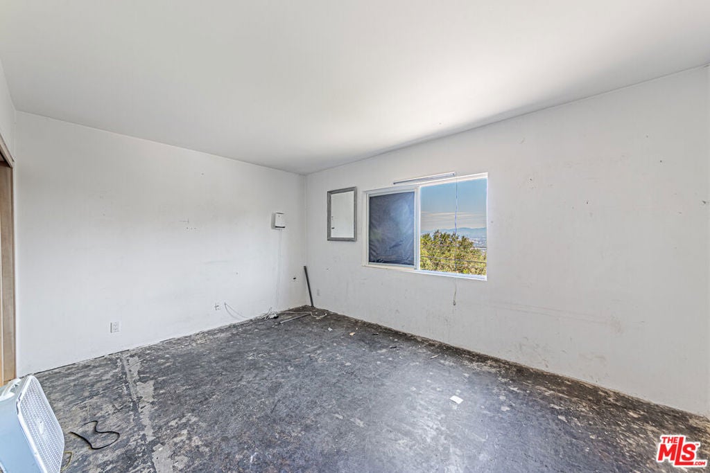 14301 Mulholland Drive