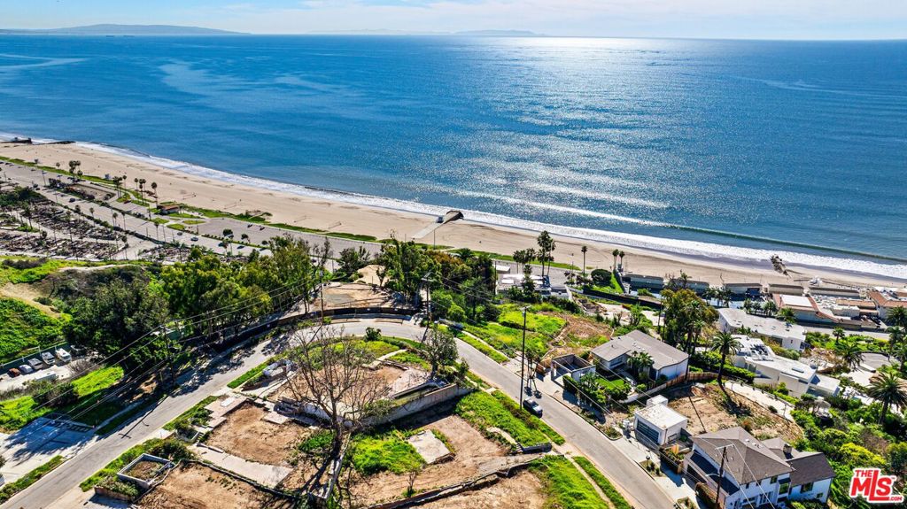 314 N Las Casas Avenue