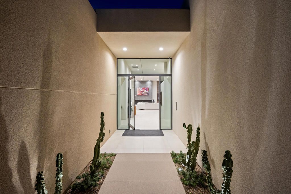 Photo of 8 Sterling Ridge Drive, Rancho Mirage, CA 92270 (MLS # 219135136DA)