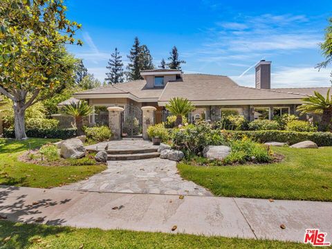 Photo of 19234 Mayall Street, Northridge, CA 91324 (MLS # 26831745)