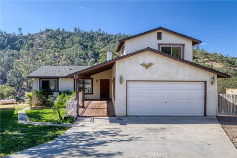 Photo of 2840 Black Horse Lane, Paso Robles, CA 93446 (MLS # SC25182449) Photo of 2840 Black Horse Lane, Paso Robles, CA 93446 (MLS # SC25182449)