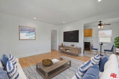 Photo of 119 Paloma Avenue #M, Venice, CA 90291 (MLS # 26639195)