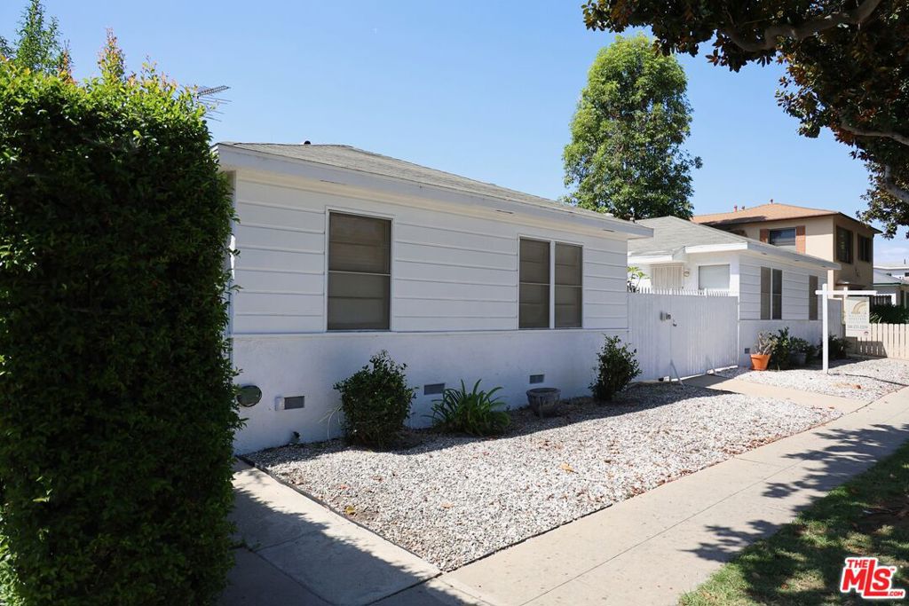 3837 Sawtelle Boulevard