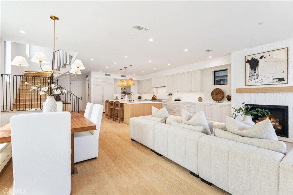 207 43rd Street