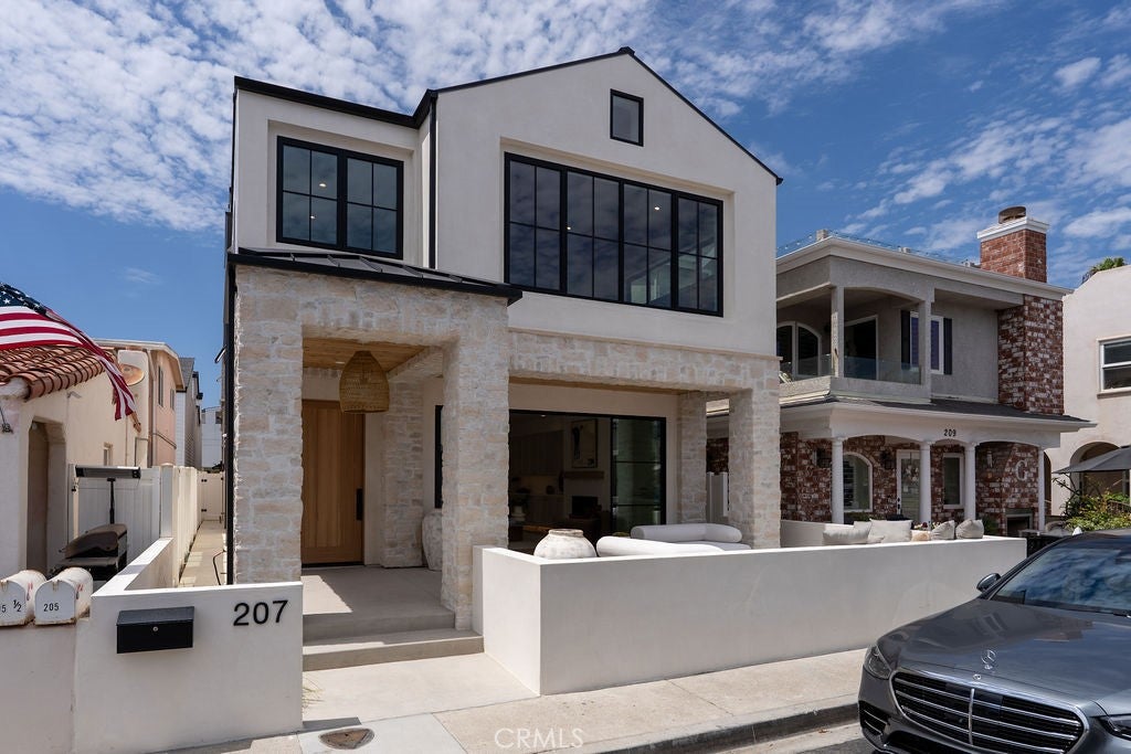 207 43rd Street