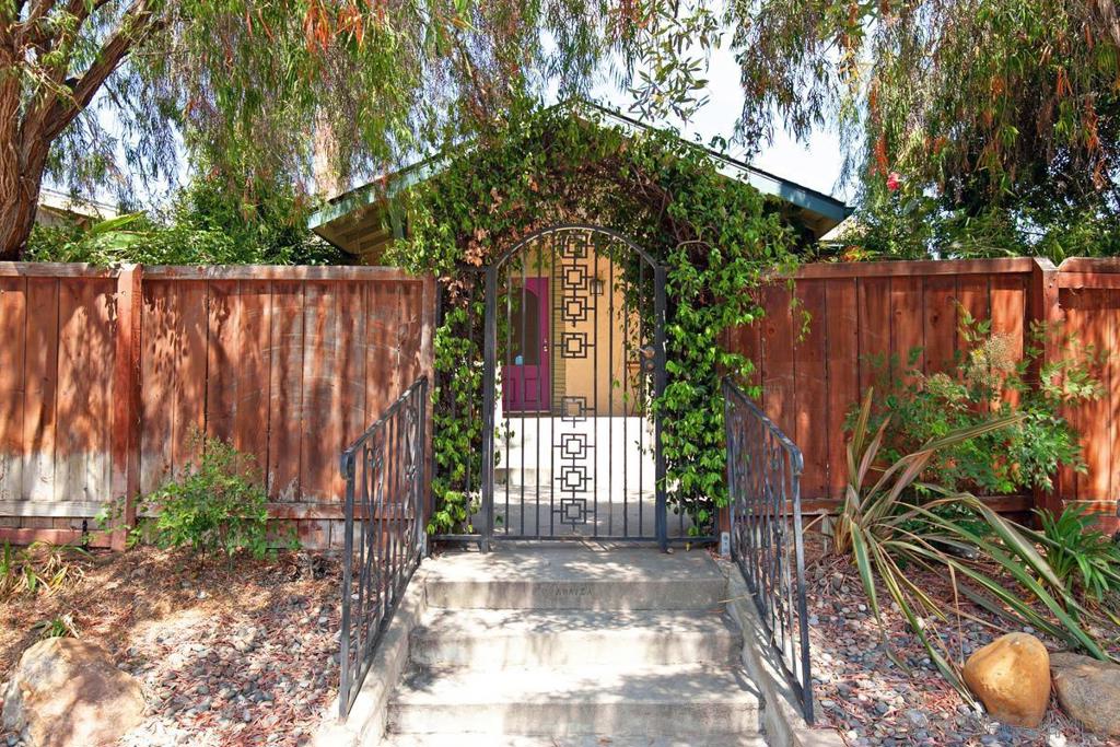 Hillcrest - Residential