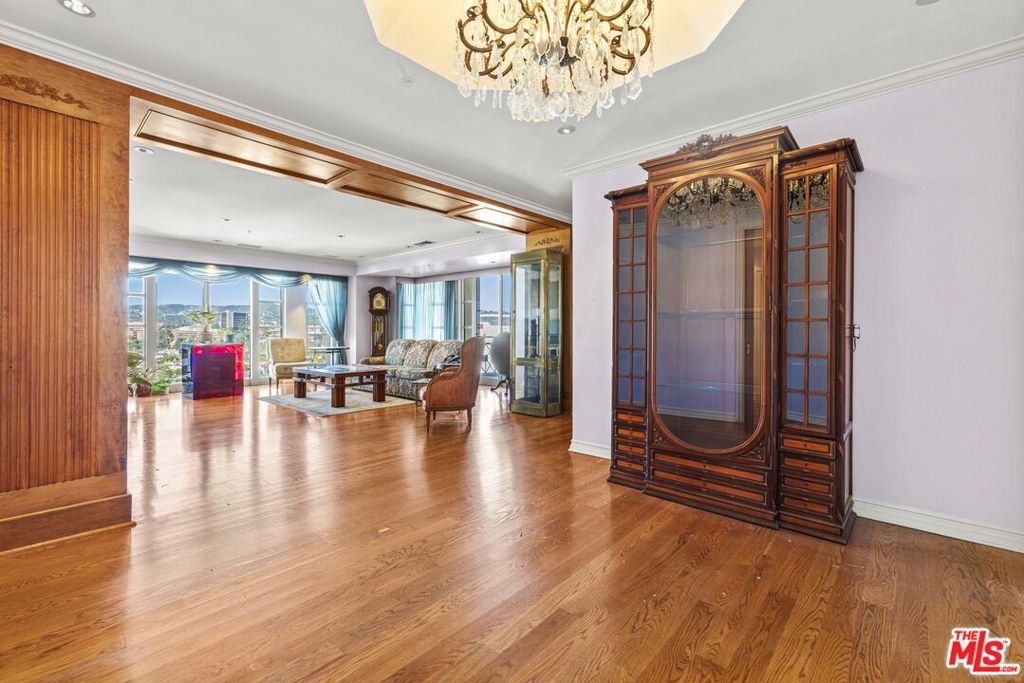 10580 Wilshire Boulevard 17NE