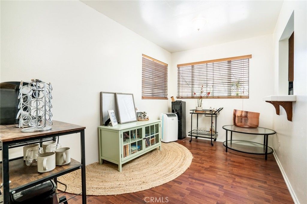 listing image 130723736936148345376