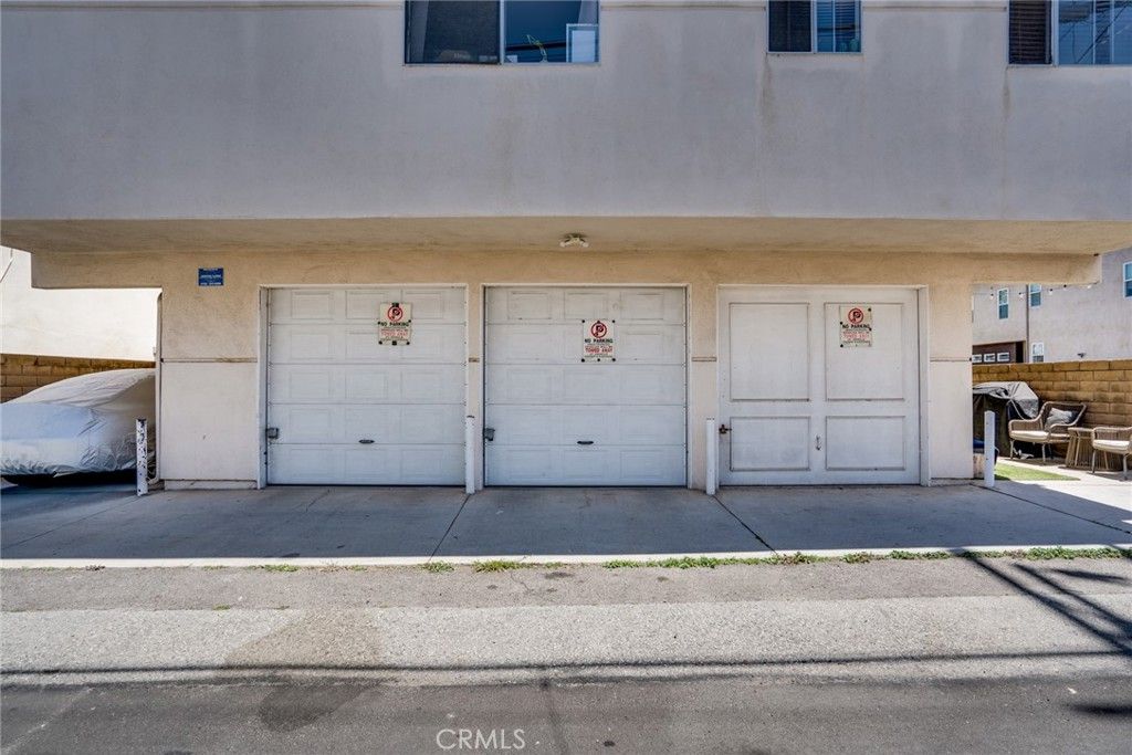 listing image 130720950473523948937