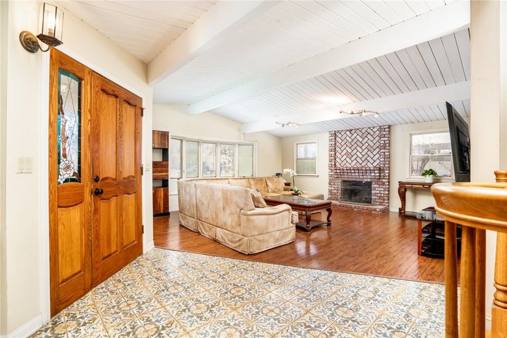 listing image 130721987939687813111