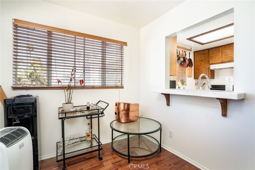 listing image 130723541148829291704