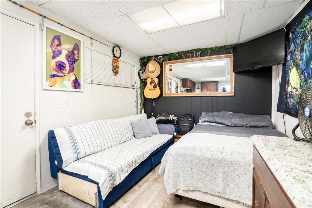 listing image 130723453350590572780