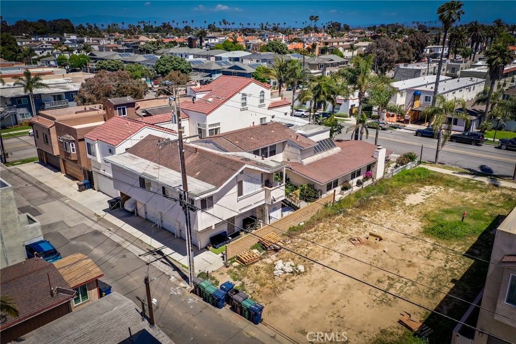 listing image 130720823861501743105