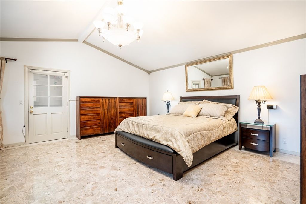listing image 130724303048717087408