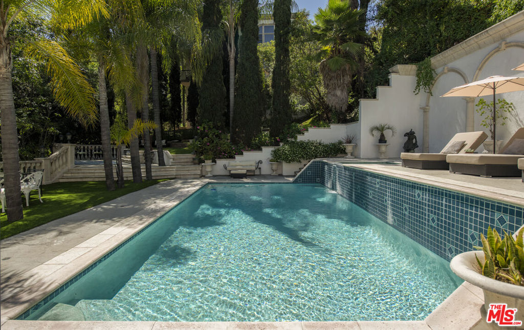 3780 Multiview Drive