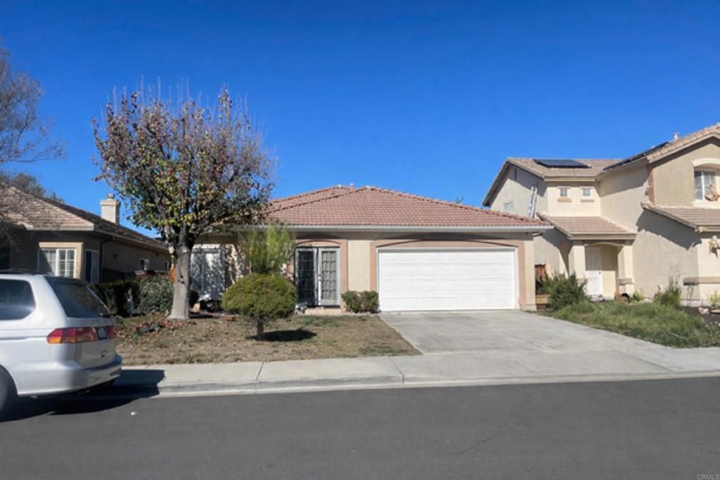 Photo of 39277 Cayman Court, Murrieta, CA 92563 (MLS # NDP2601157)