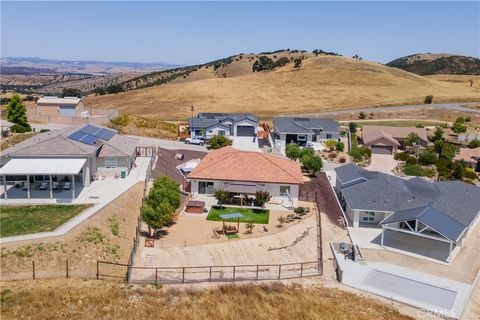 Tiny photo for 3415 Lakeside Village Drive, Paso Robles, CA 93446 (MLS # NS26110114)