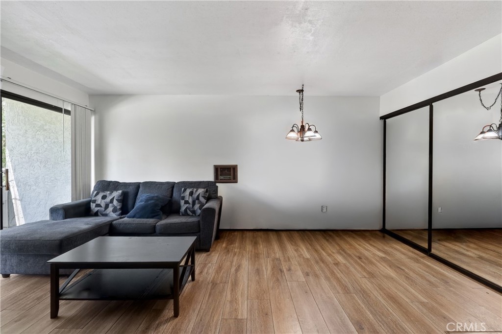 6650 Amherst 18c