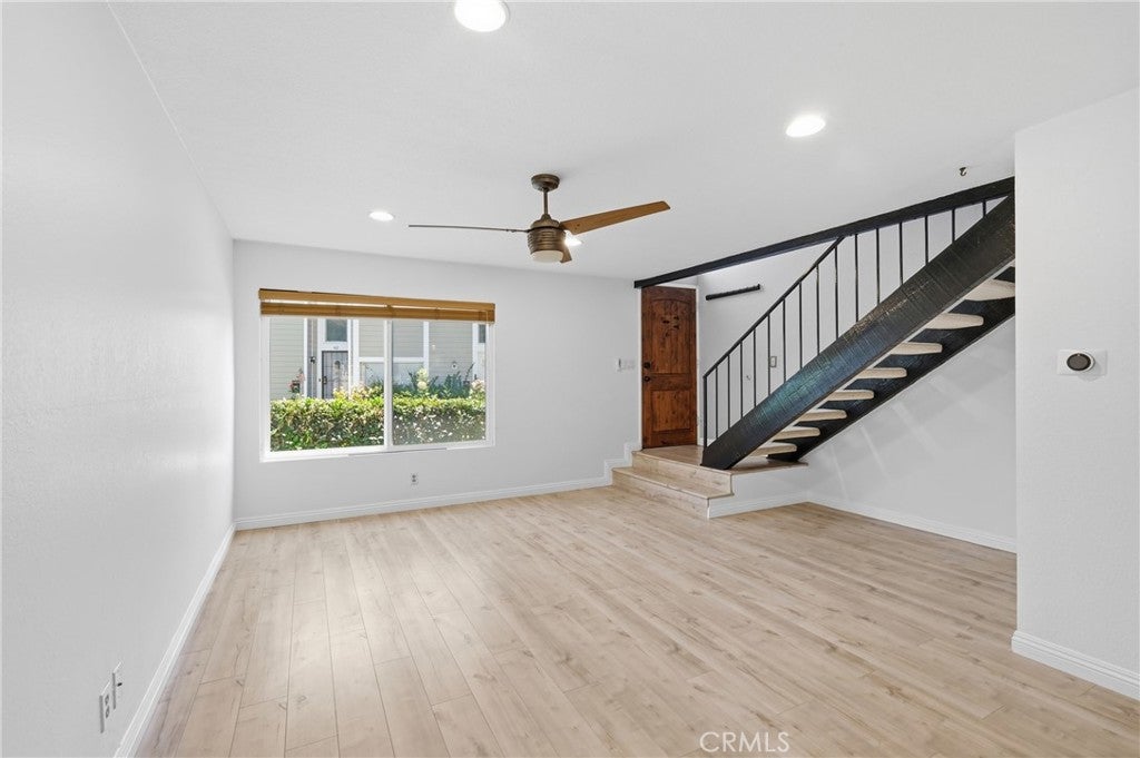 54 Oval Road
