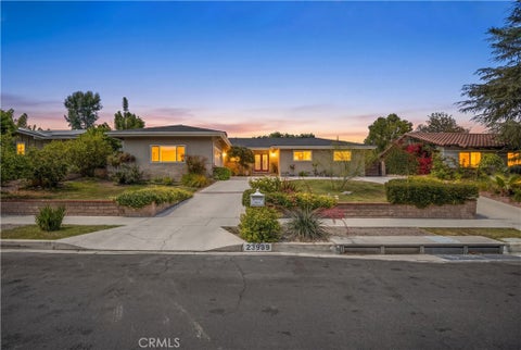 Photo of 23939 Califa Street, Woodland Hills, CA 91367 (MLS # SR26117329)