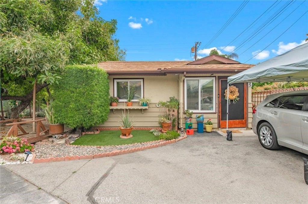 815 S Lark Ellen Avenue