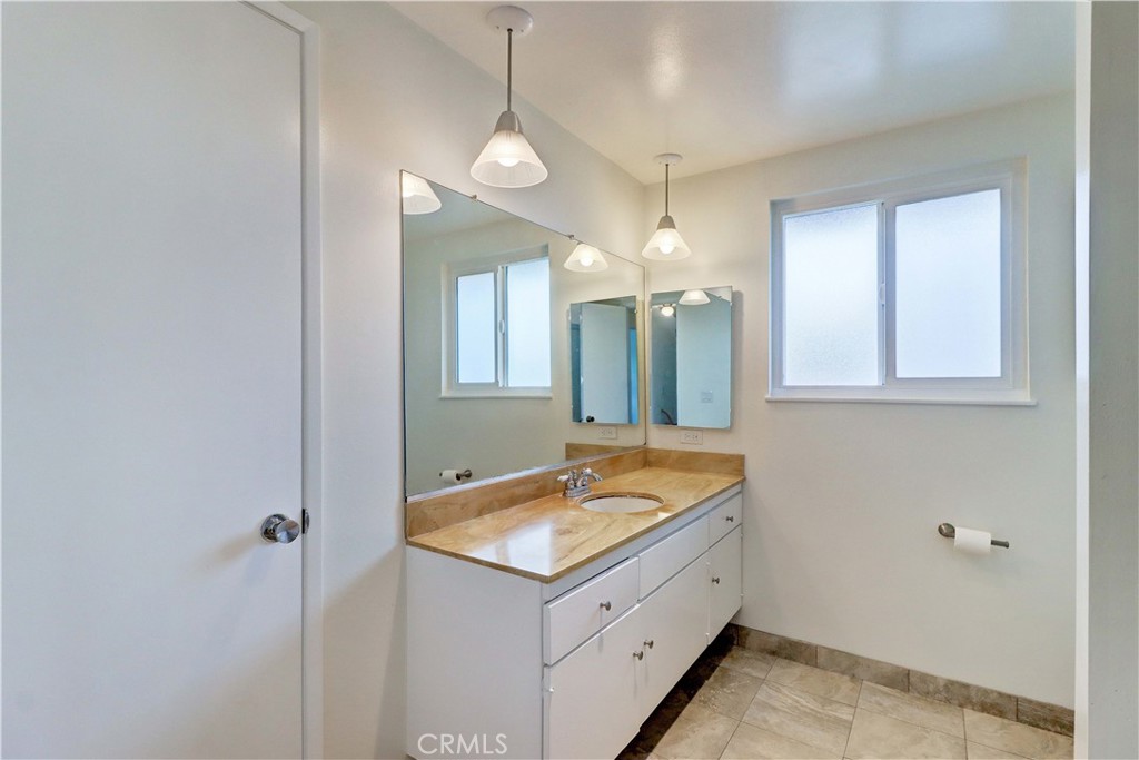 Prestige (17) Tr 6181 (PRES6) - Residential