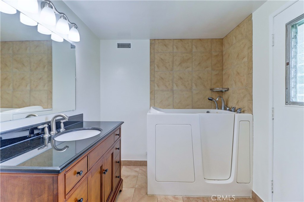 Prestige (17) Tr 6181 (PRES6) - Residential